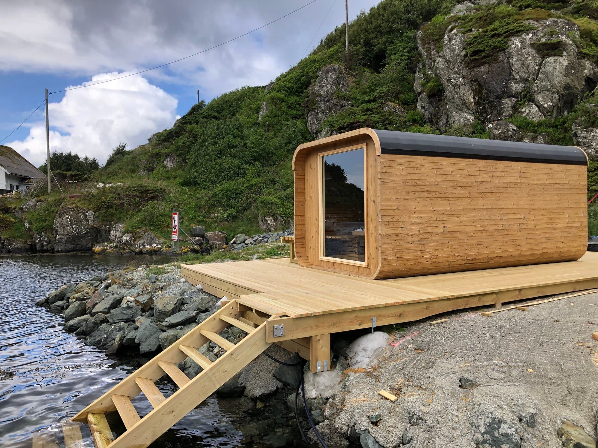 Sauna i havgapet på Røvær - Image