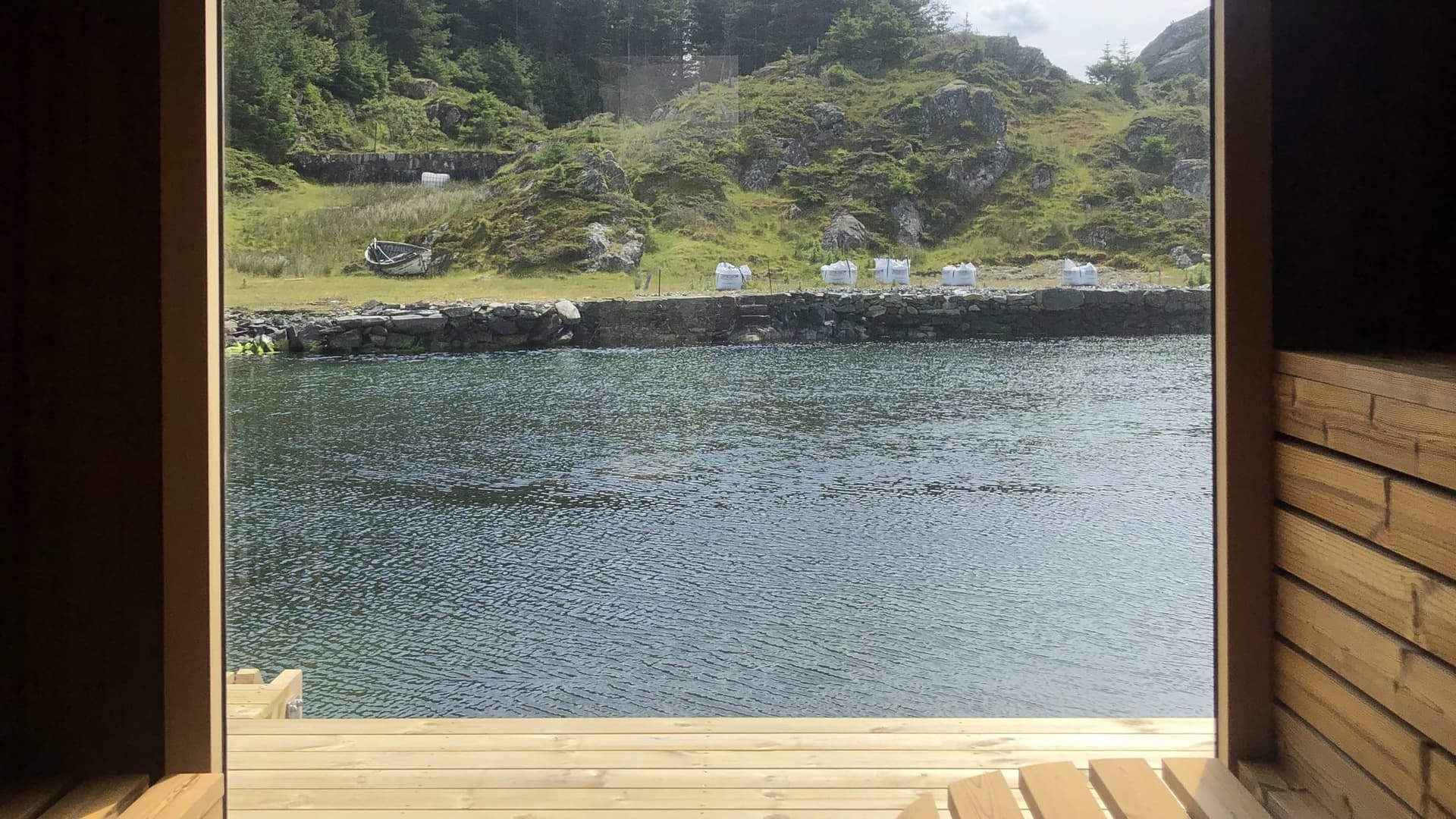 Sauna i havgapet på Røvær - Image