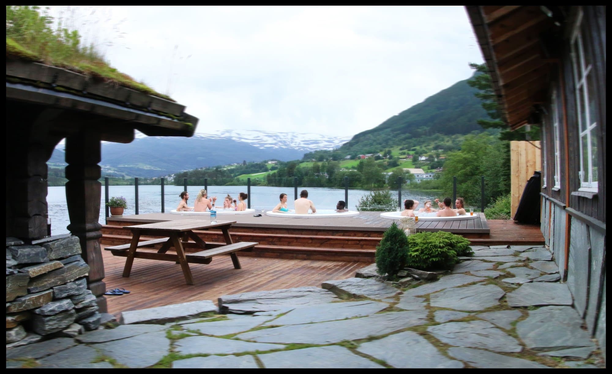 Utandørs boblebad og badstove - Voss Active - Image