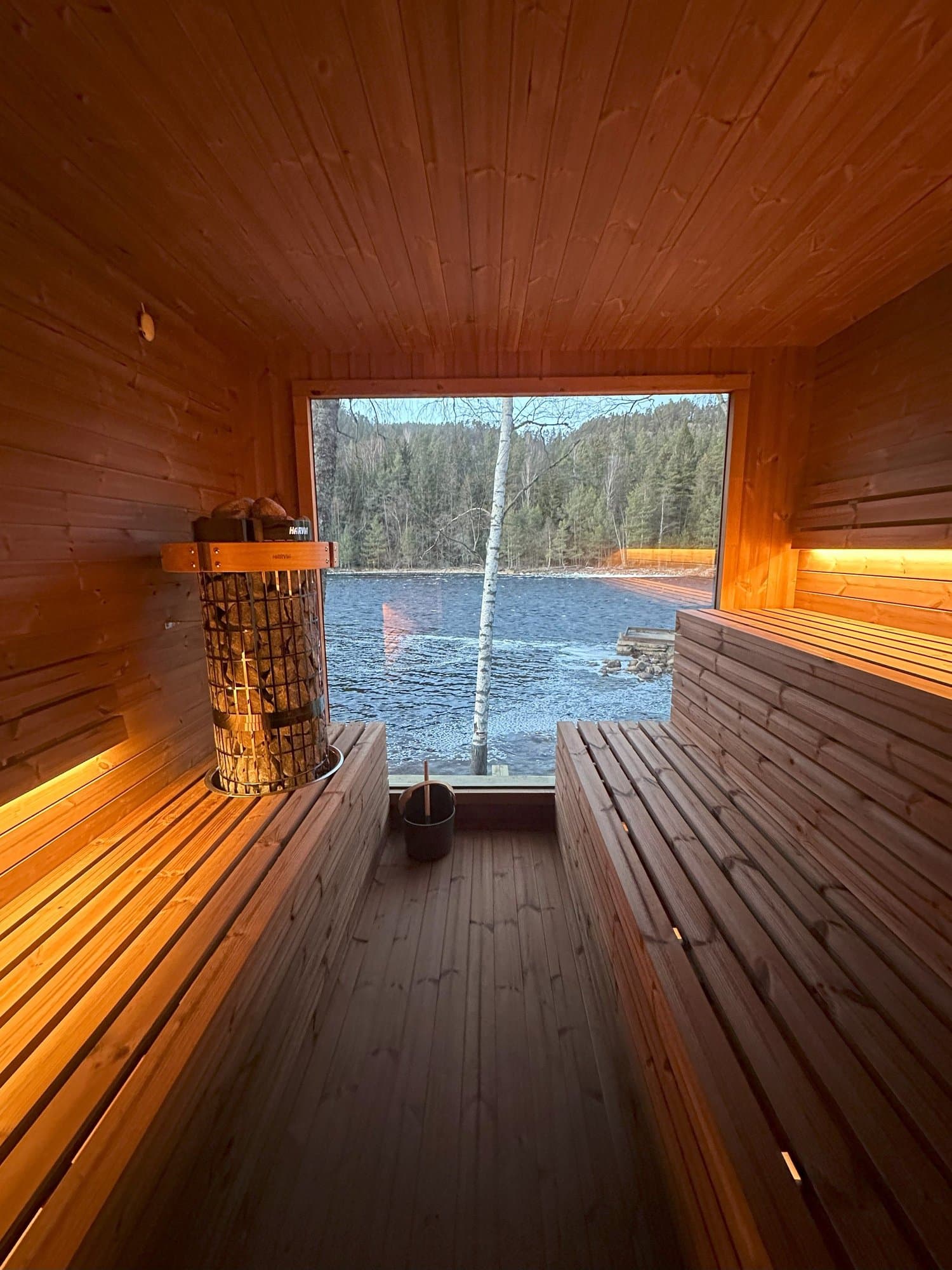 Smeigedag Sauna Elvestua - Image