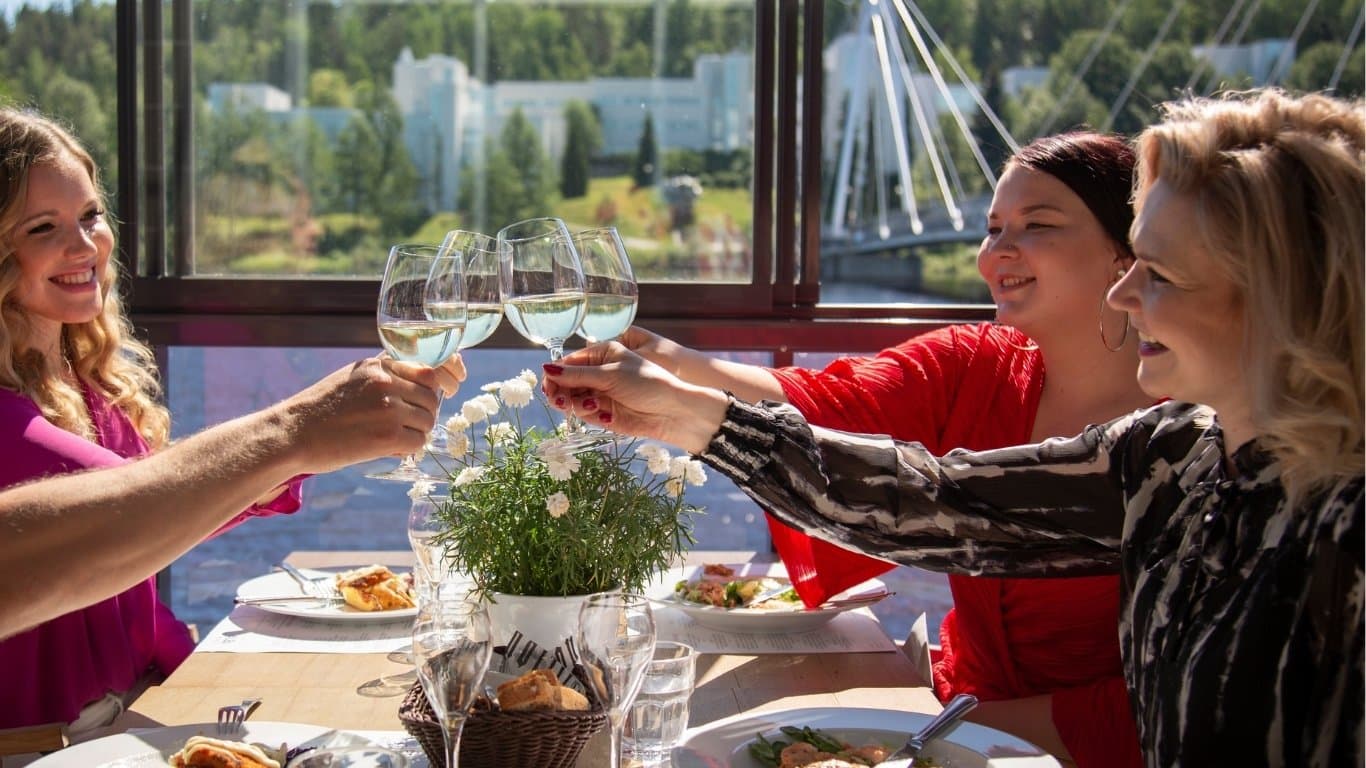 Finlandia Hotel Alba / Mattilanniemen Hotelli Oy - Image