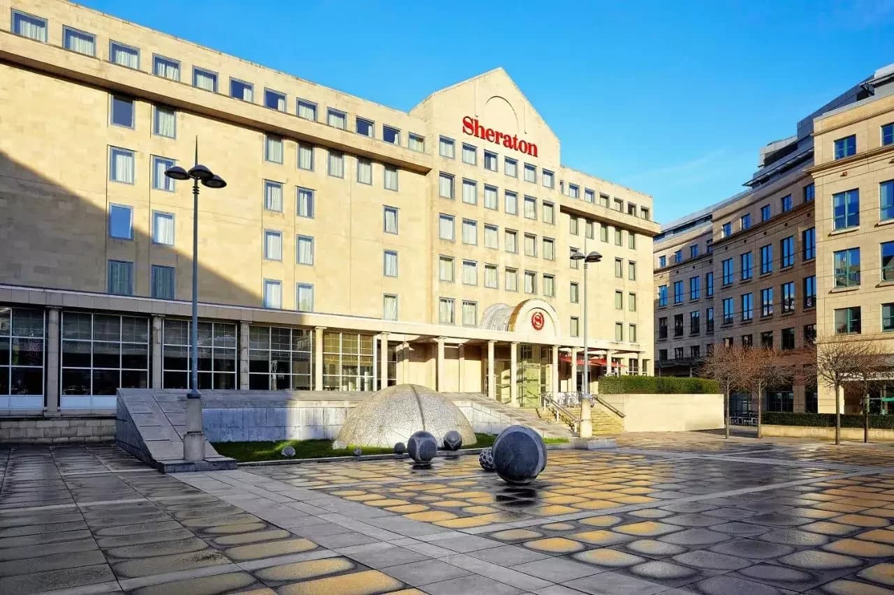 Sheraton Grand Hotel & Spa - Image