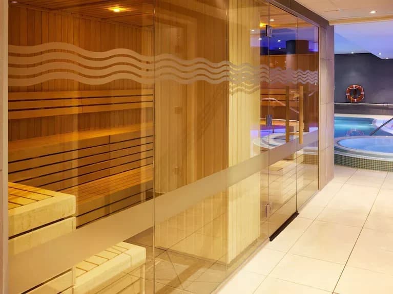 Novotel Edinburgh Centre - Image